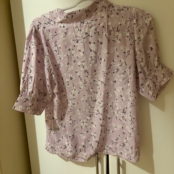 Suzy Shier Floral Purple Blouse - Picture 6 of 6